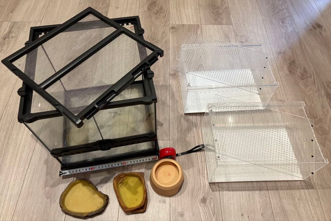 飼育ケージ 3個セット　おまけのエサ皿　シェルター付き