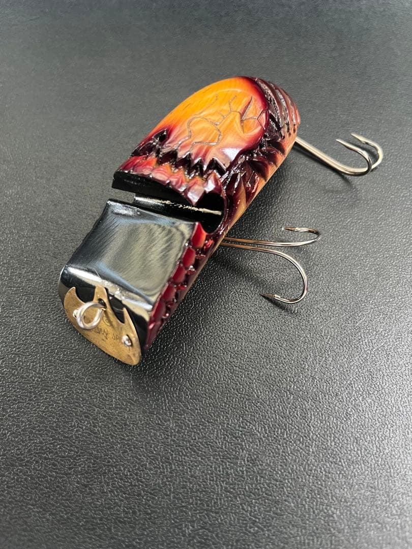 ツムジ　ヴァルガーフロッグ