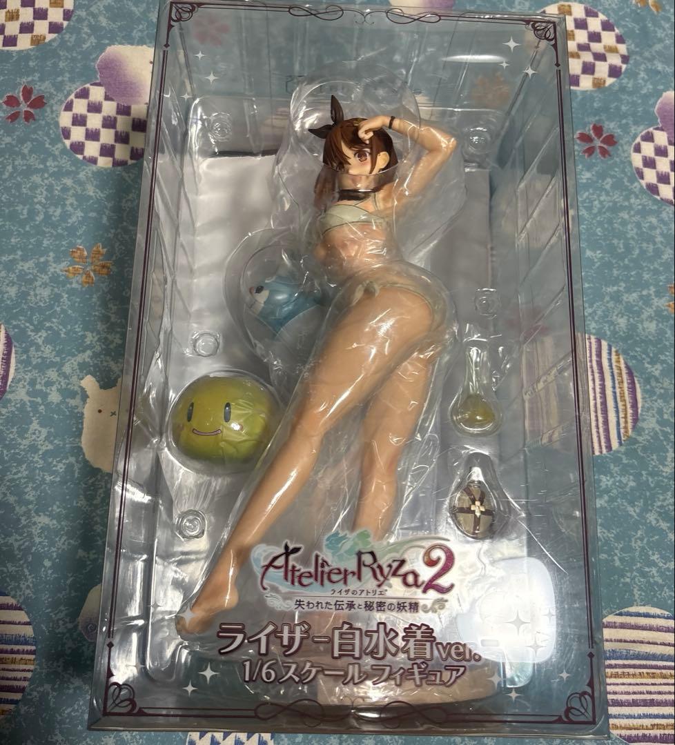 ライザ フィギュア スピリテイル 水着