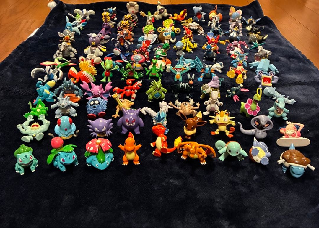 【希少】ポケモン　モンコレ　初代　97体セット＋指人形セット　任天堂　廃盤　レア