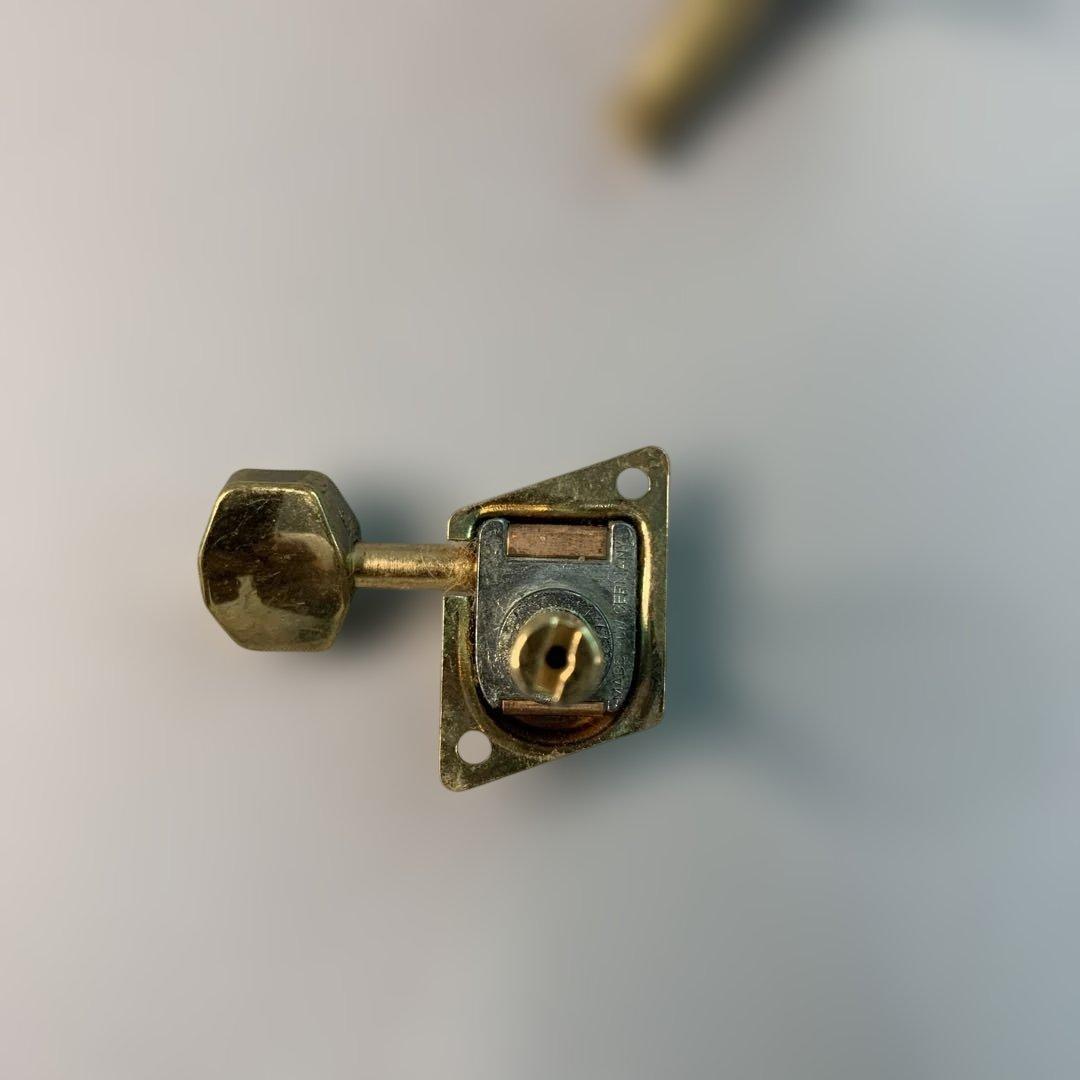 フェンダー　ビンテージパーツ　70年代　Fギア　1セット　ゴールド