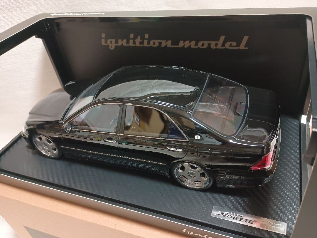 イグニッションモデル1/18 トヨタ　クラウン　GRS180 3.5 アスリート