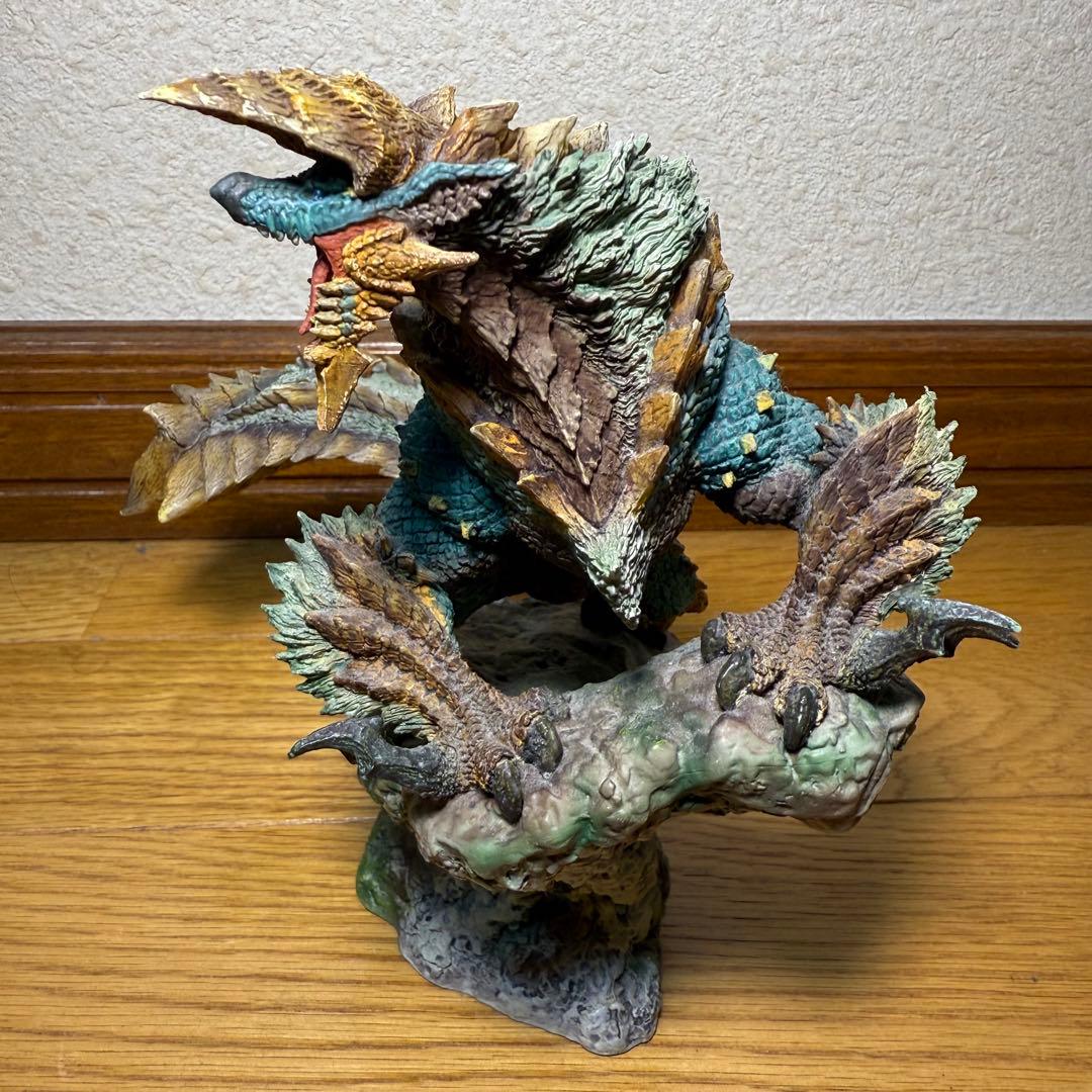 モンスターハンター　モンハン　ジンオウガ　クリエイターズモデル　フィギュア