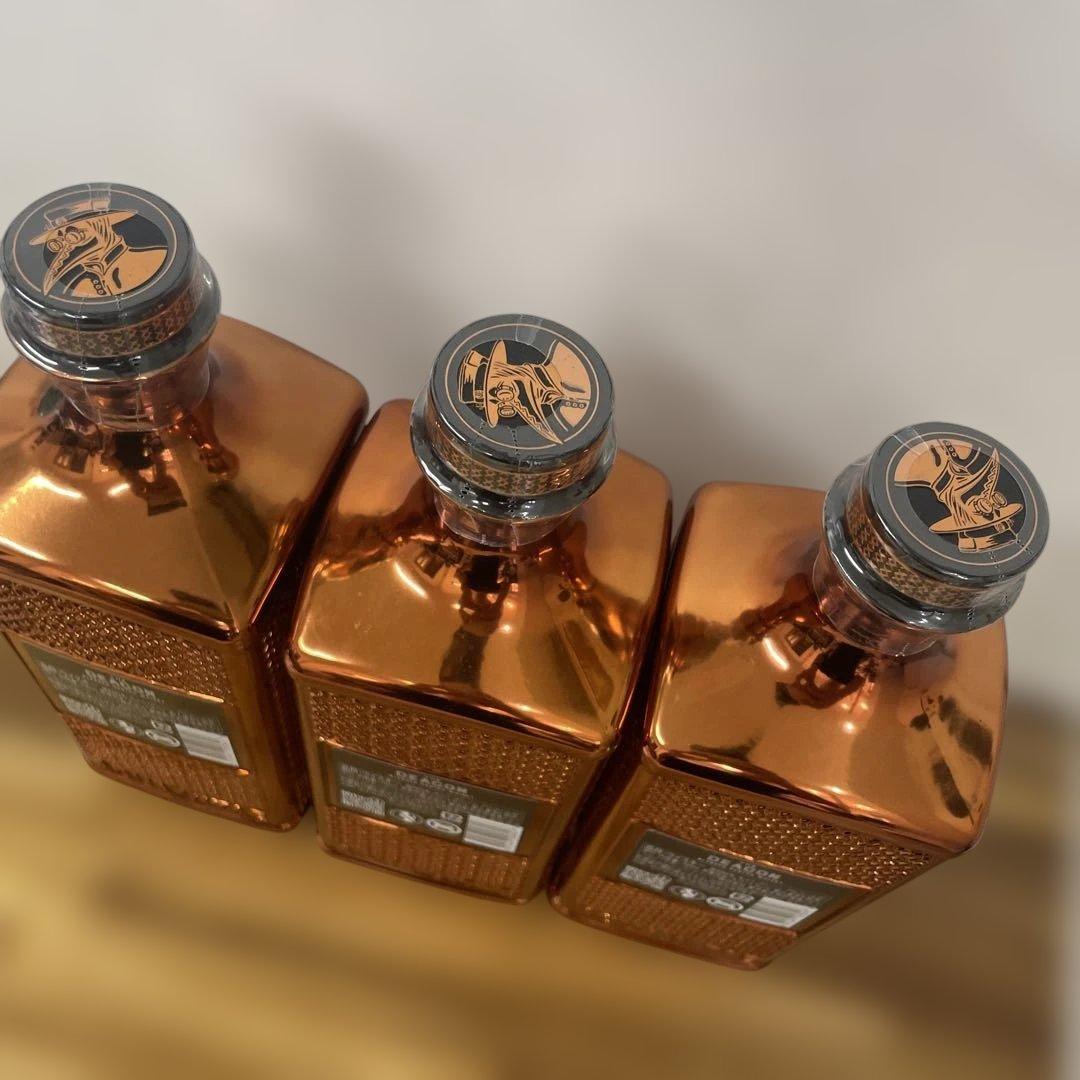 m*4様 THE DEACON ブレンデッドスコッチウイスキー 700ml 3本