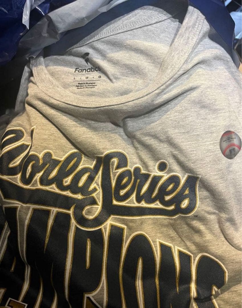 お*た様 2025年ワールドシリーズチャンピオン Tシャツ Lサイズ