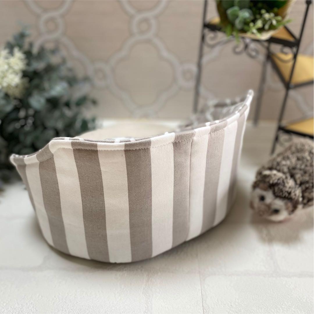 ハリネズミ寝袋　部屋んぽソファーG