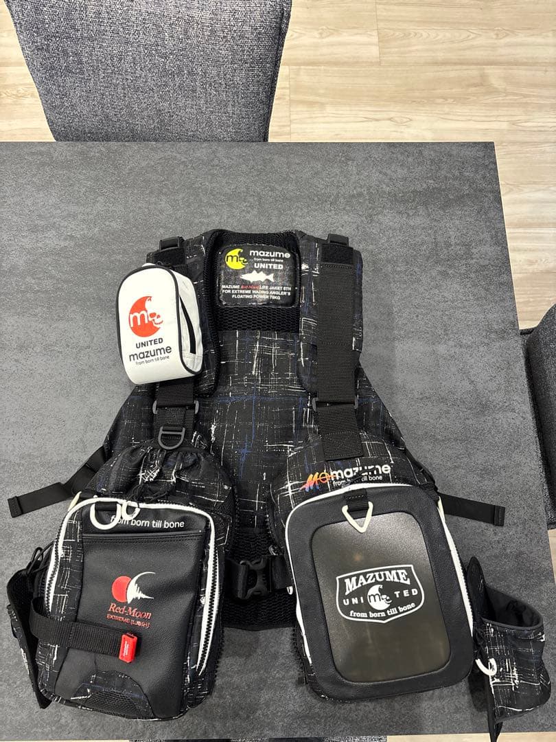 ウェア mazume RedMoon LIFE JACKET