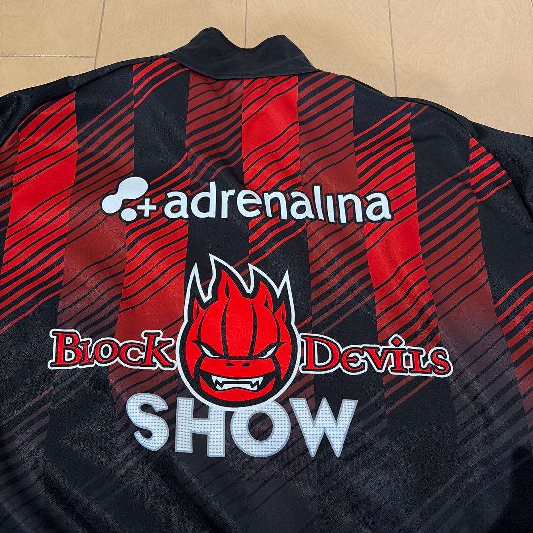 石川祐希選手着用モデル　ペルージャ　ウォームアップジャケット