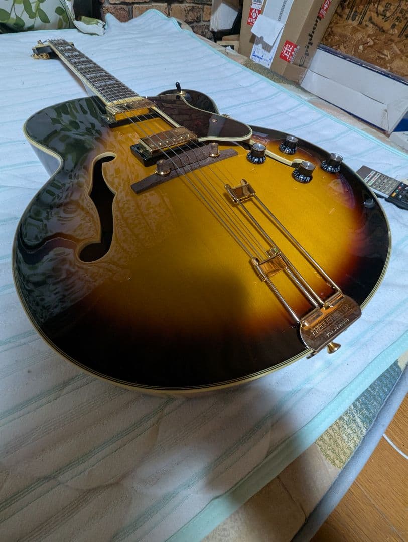 フルアコ　Epiphoneブロードウェイ　ほぼ新品