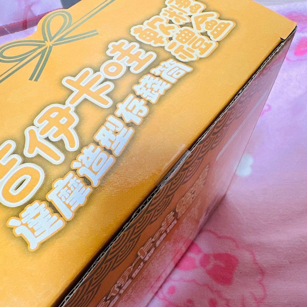 ちいかわ　台湾限定　だるま形　貯金箱とグミセット　うさぎ　当日発送可能