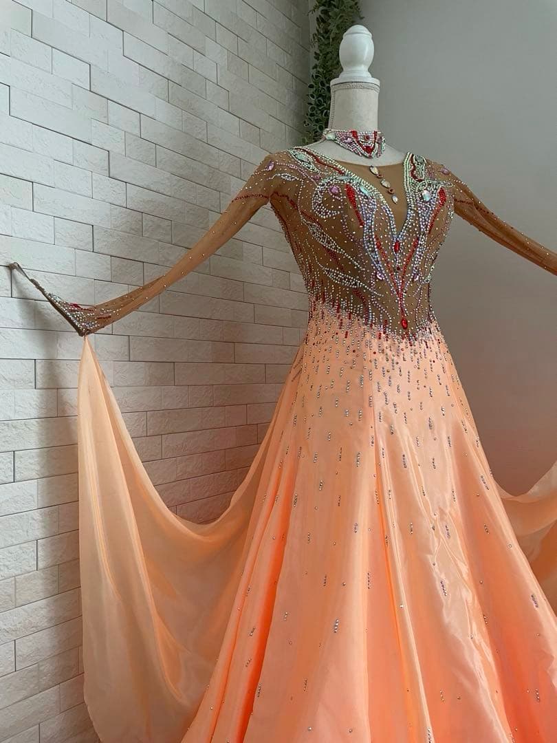 社交ダンス⭐️スタンダードドレス　オーダードレス　ベージュ＆オレンジ