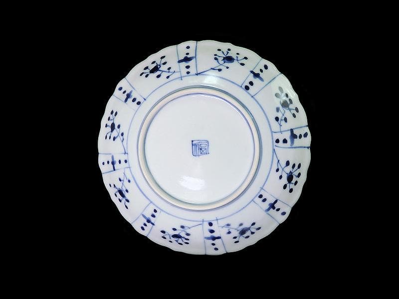 平戸　伊万里　染付　芙蓉手　隠れ蓑に花の図　６寸皿　２枚　E179AS-CSh