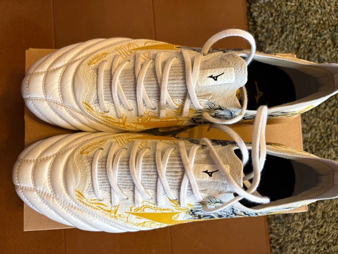 ミズノ　モレリアネオ3β 27cmセルヒオ・ラモス