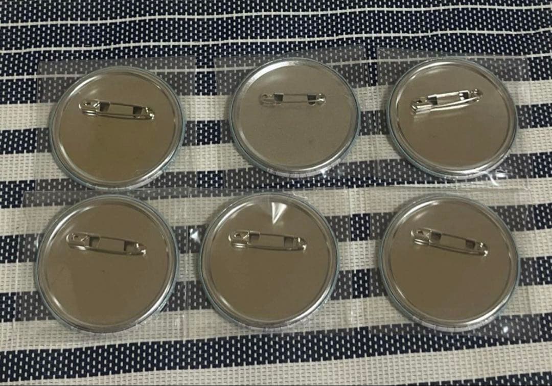 糸師凛 Theキャラ Frame ver 缶バッジ 72個 まとめ売り