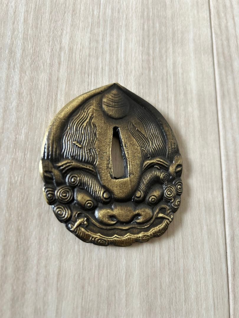 鬼の模様 金属製 鍔(つば) 日本刀　刀鍔　鍔立付　刀剣美術　銅地　日本伝統