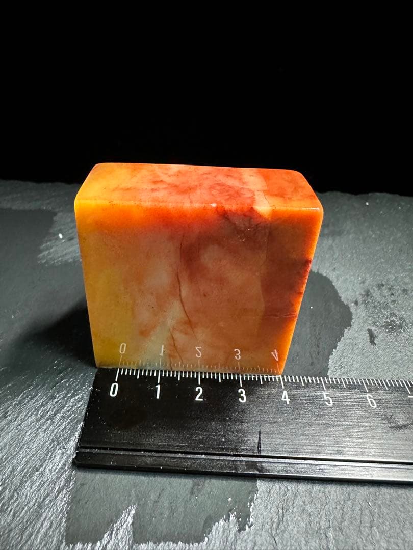 111 紅石瑞獣　ラオス石　手彫り　篆刻　書道　印材　落款　遊印　雅号 箱付き