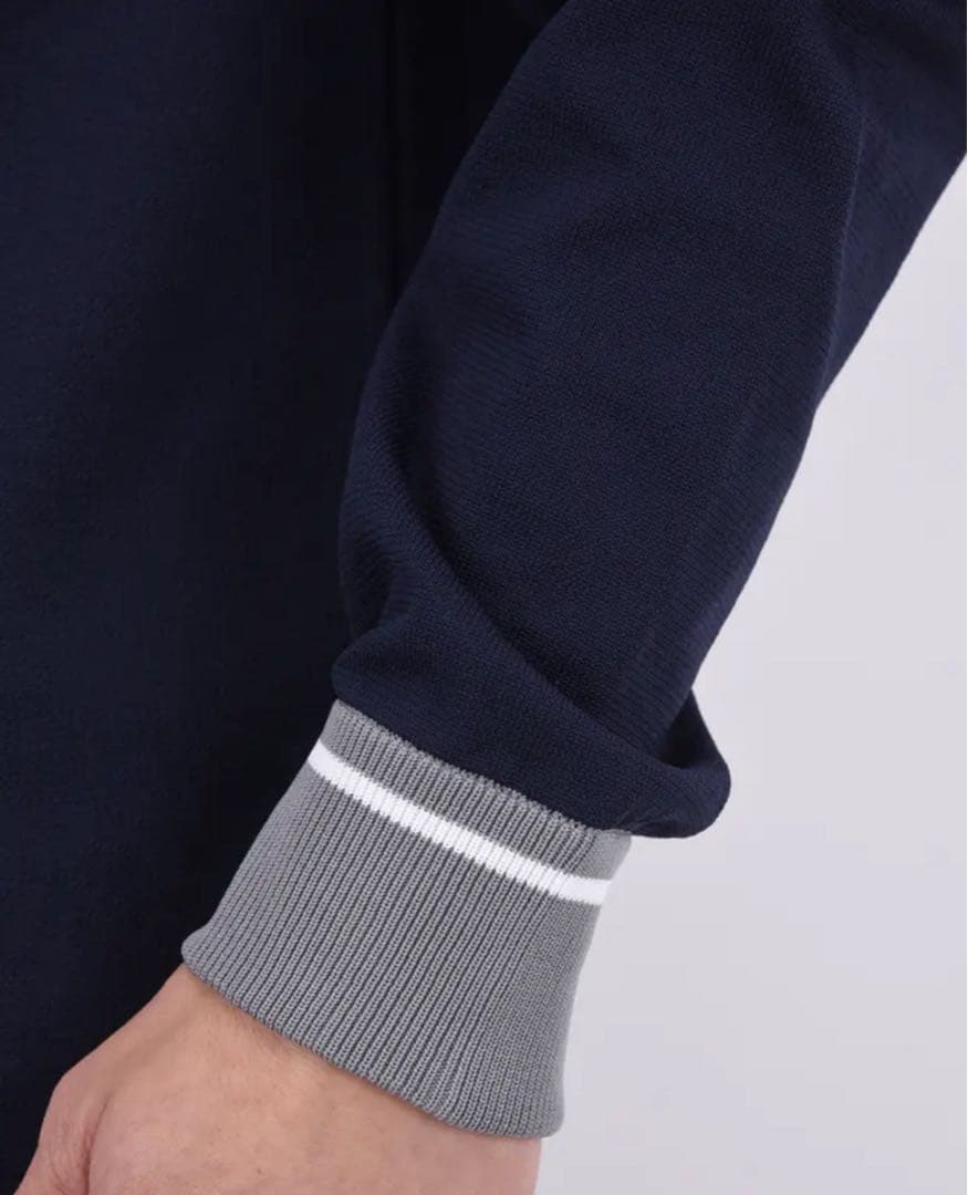 ロゴ　クルーネック　セーター　ニット　メンズ　XL ネイビー　新品タグ付き　秋冬