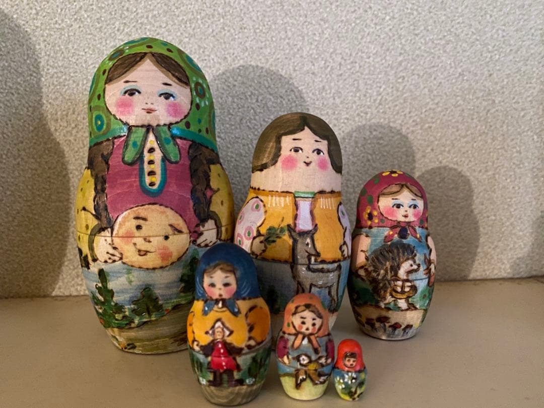 アーニャリャボアマトリョーシカ、作家マトリョーシカ、マトリョーシカロシア