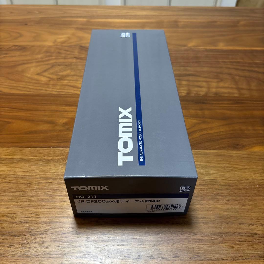 HOゲージ TOMIX JR DF200 200形ディーゼル機関車 HO-211