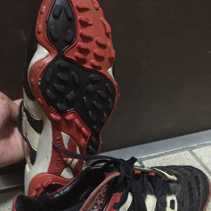 プレデターアクセレレイター トレーニングシューズ