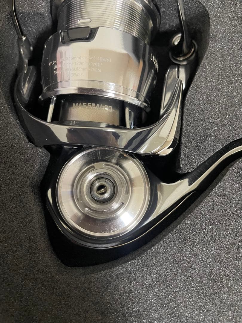 ダイワ 22 イグジスト　LT2500S-XH