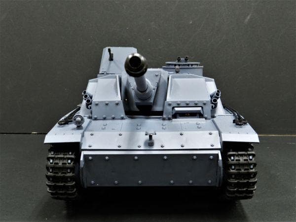 技術基準適合証明済 ヘンロン 1/16 ドイツ III号突撃砲 F8型