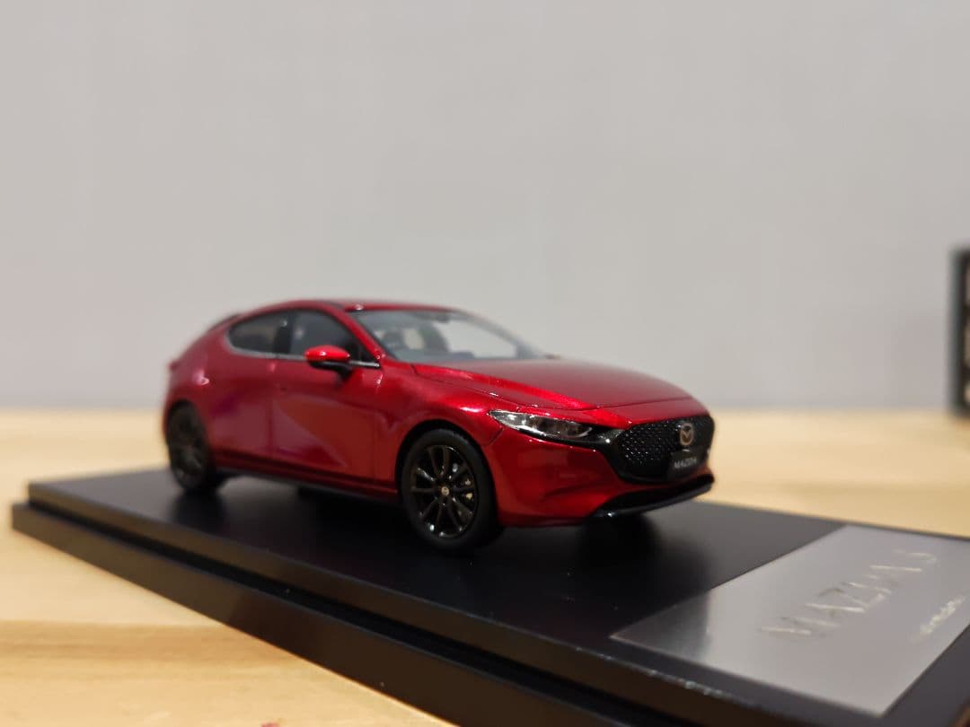 マツダ 1/43 MAZDA3 ファストバック ソウルレッド