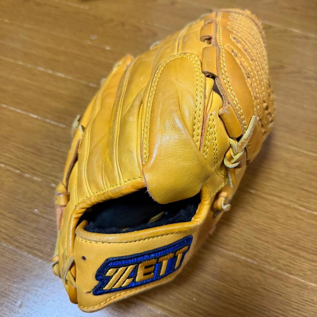 zett ピッチャー用グローブ