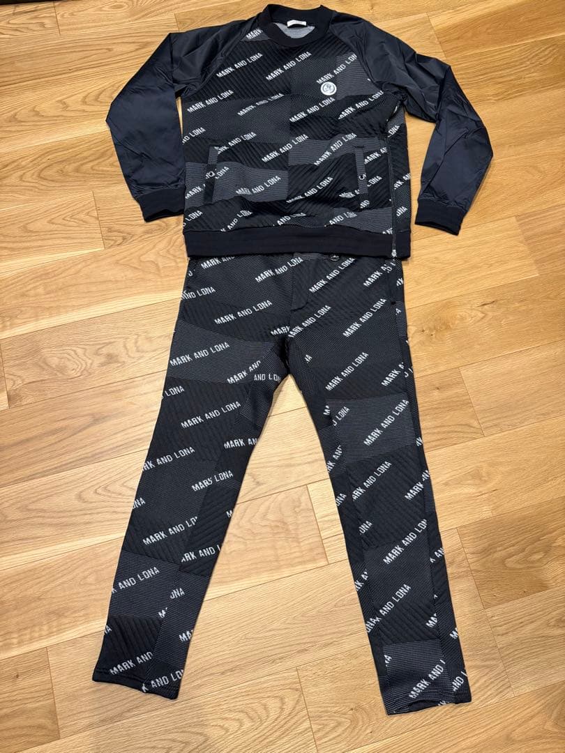 マークアンドロナ　セットアップ　ブラック
