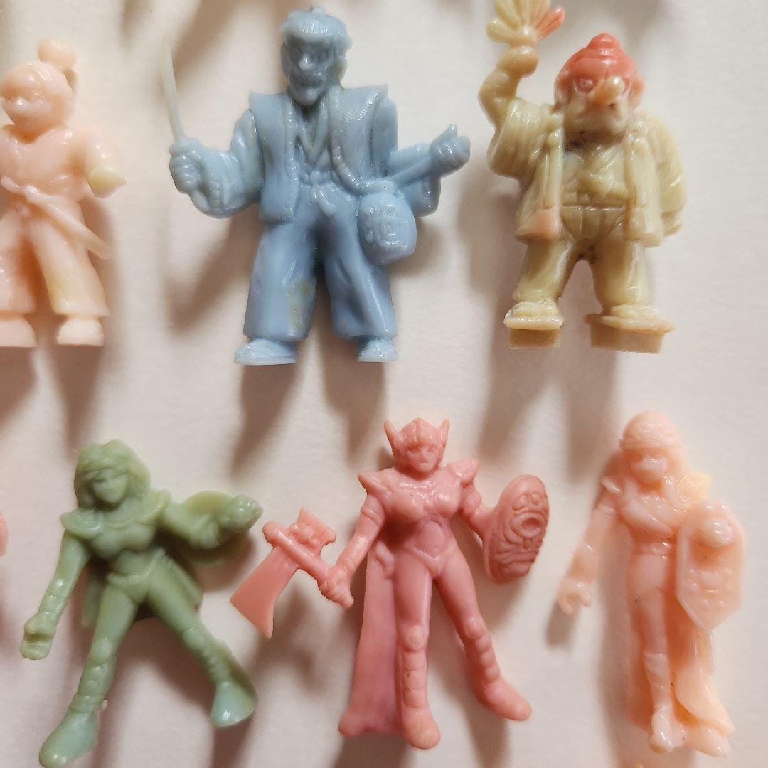 ネクロスの要塞　フィギュア　食玩