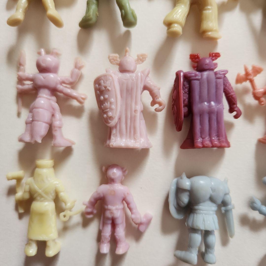 ネクロスの要塞　フィギュア　食玩