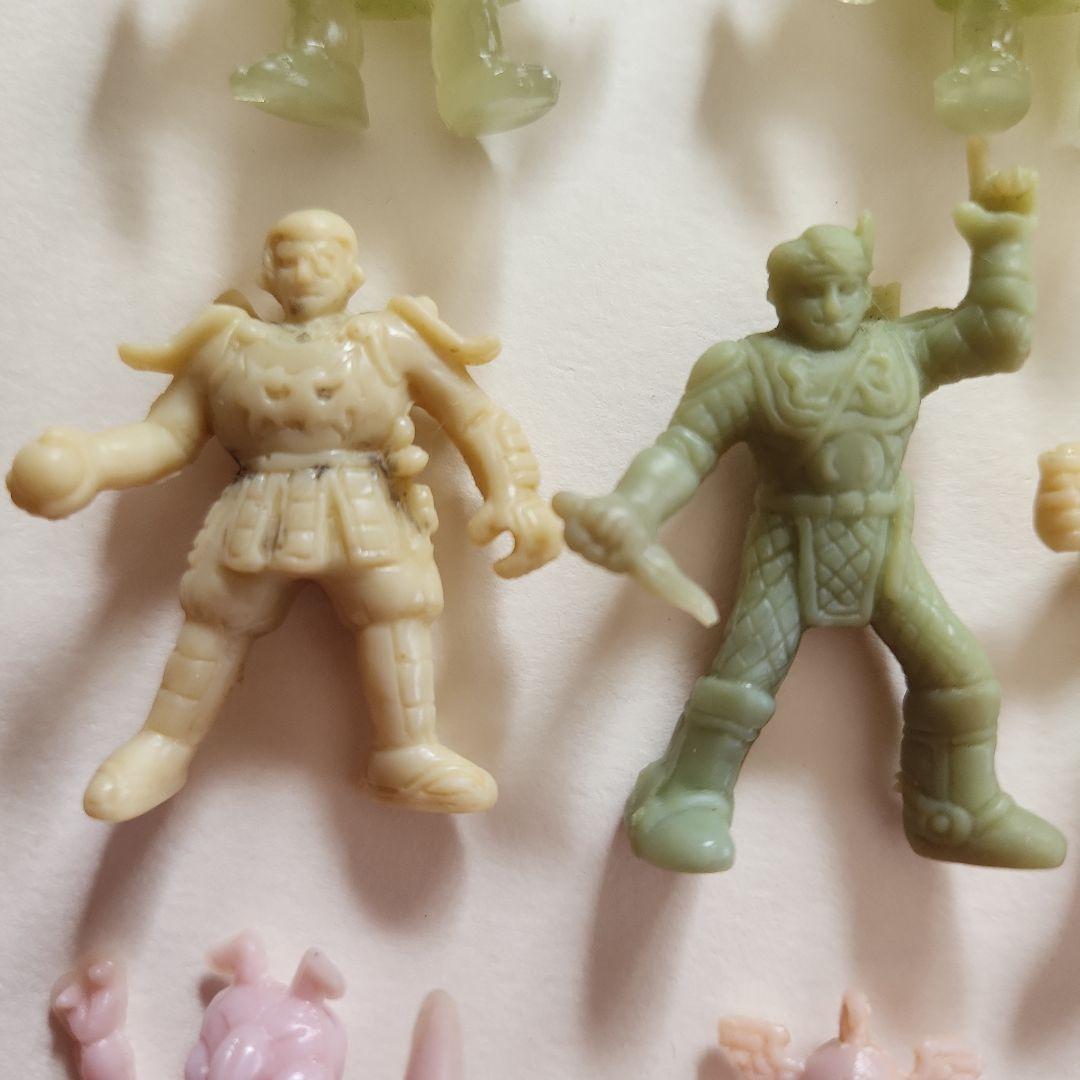 ネクロスの要塞　フィギュア　食玩