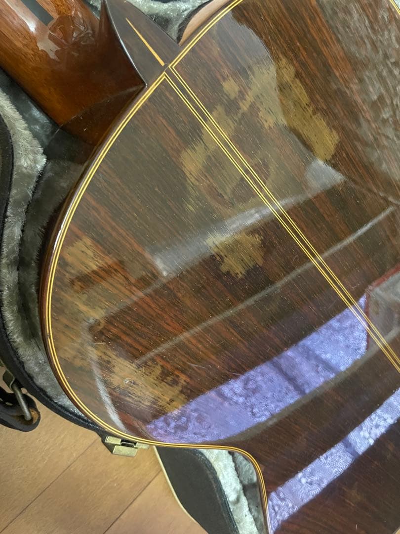 ③アコースティックギター ハードケース付