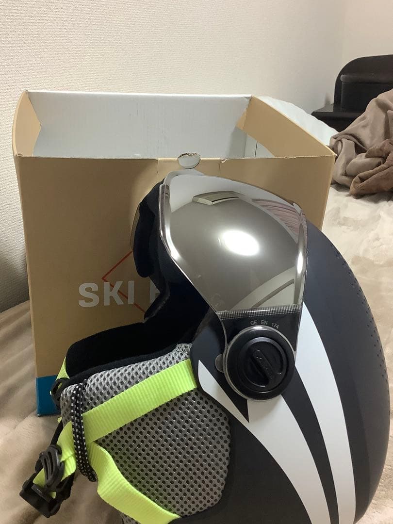 ALPINA スキー ヘルメット バイザー付き 黒