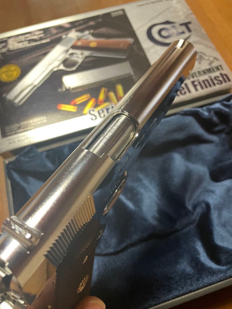 東京マルイ　コルト ガバメント シリーズ'70 ニッケルフィニッシュ