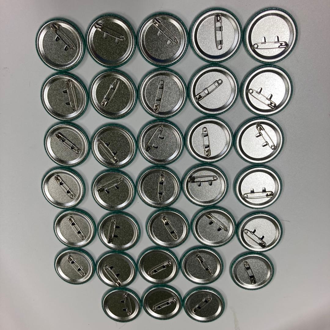 MB14 たべっ子どうぶつ ワニ 缶バッジ ライオンズ 33コセット