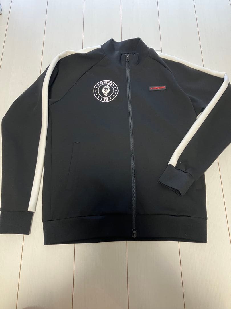 V Twelve ブラック 上下セットアップ　Lサイズ