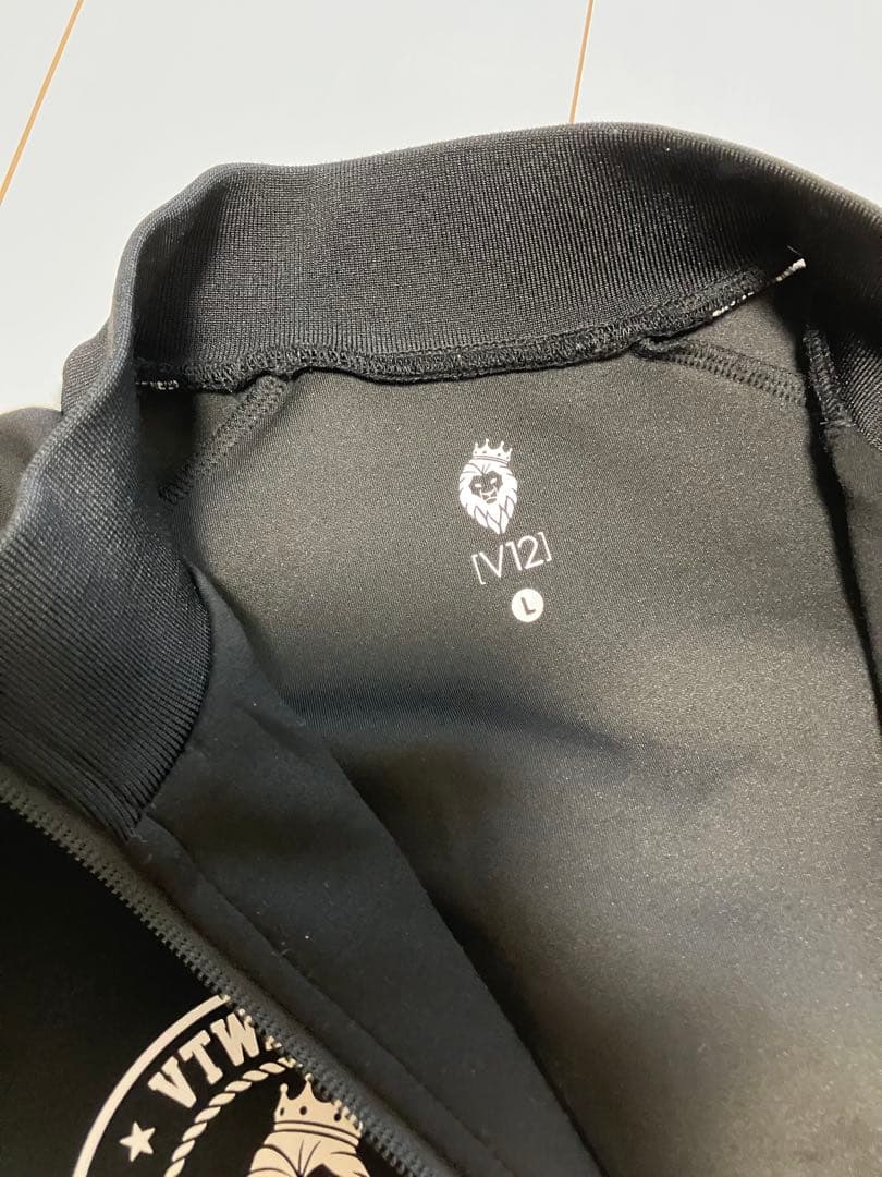 V Twelve ブラック 上下セットアップ　Lサイズ