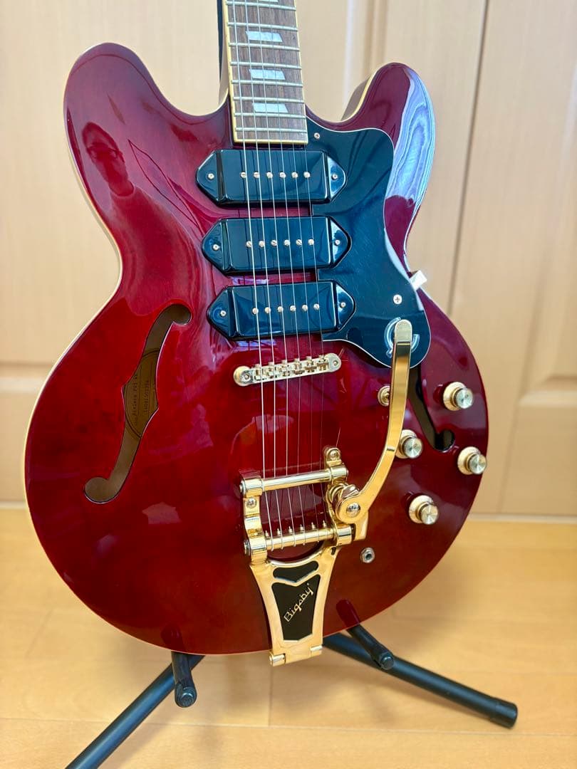 hi　Epiphone Riviera LTD Custom P93