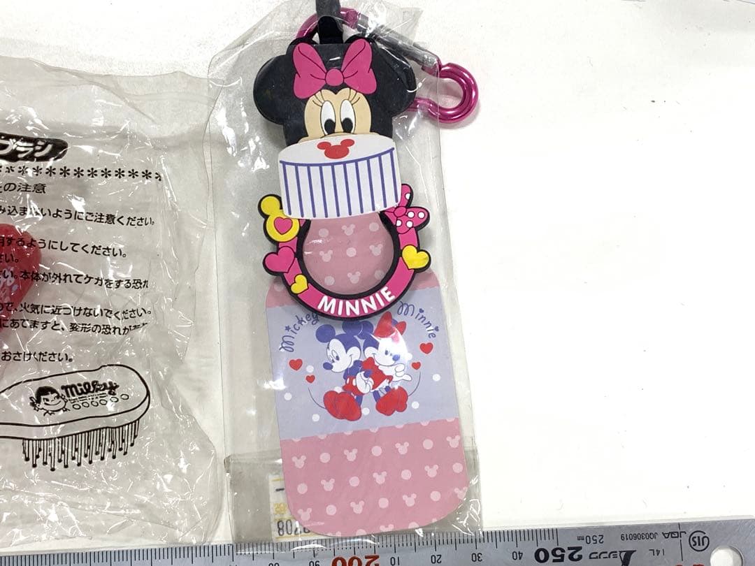 沖縄限定シーサーキューピー　不二家ペコちゃん　ヘアブラシ　ミニーキーホルダー