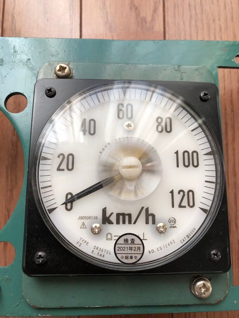 九州旅客鉄道　415系　速度計と計器枠セット