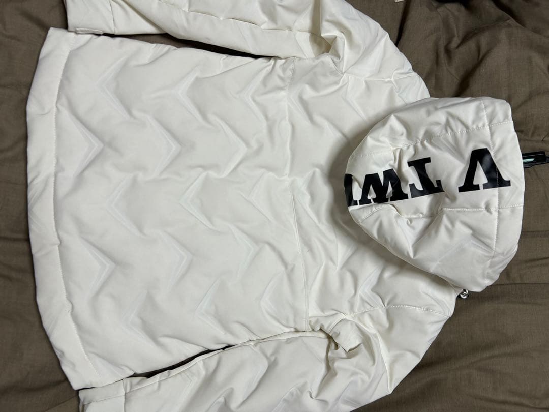 v12 ダウン　レディース