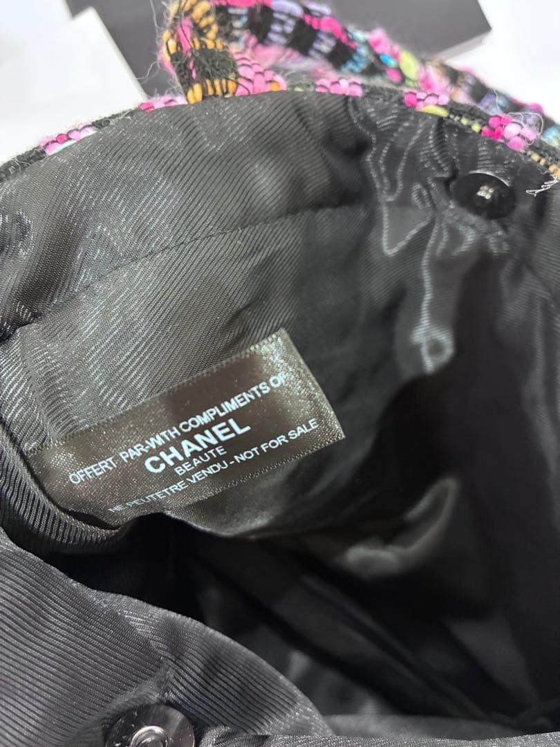 CHANEL 多色ツイードバッグ　ビジュー　シャネルノベルティ　トートバッグ