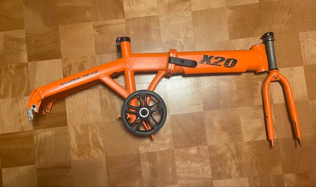 X20 PYKES PEAK アルミフレーム　折り畳み自転車