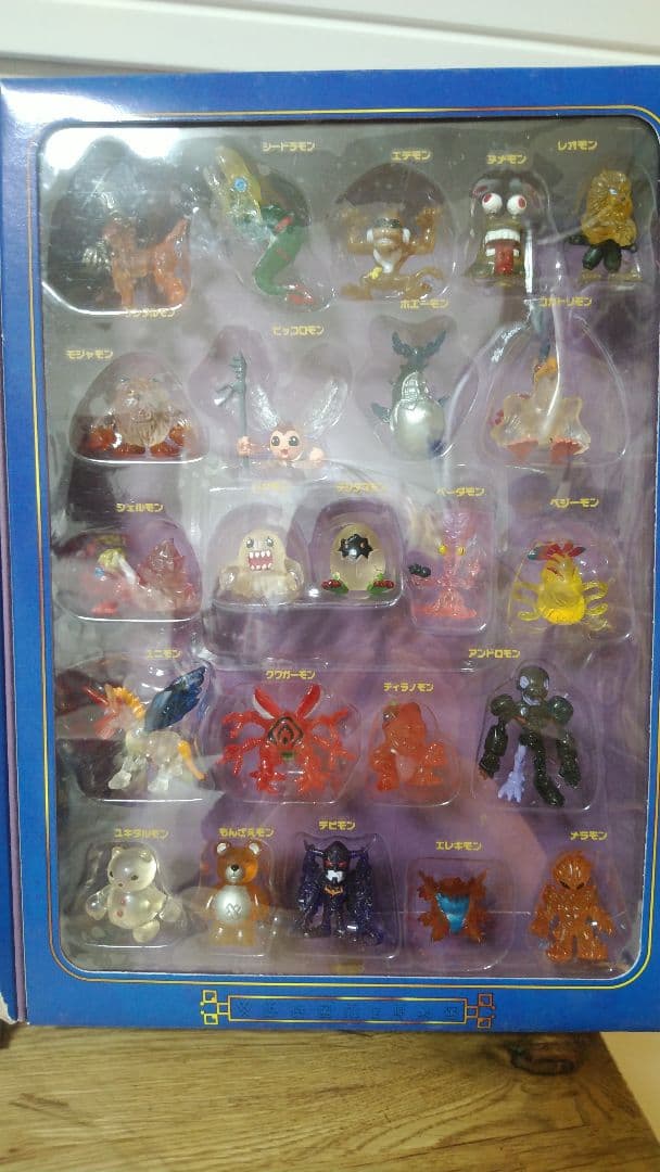 デジモンアドベンチャー02　デジモン大図鑑　フィギュア