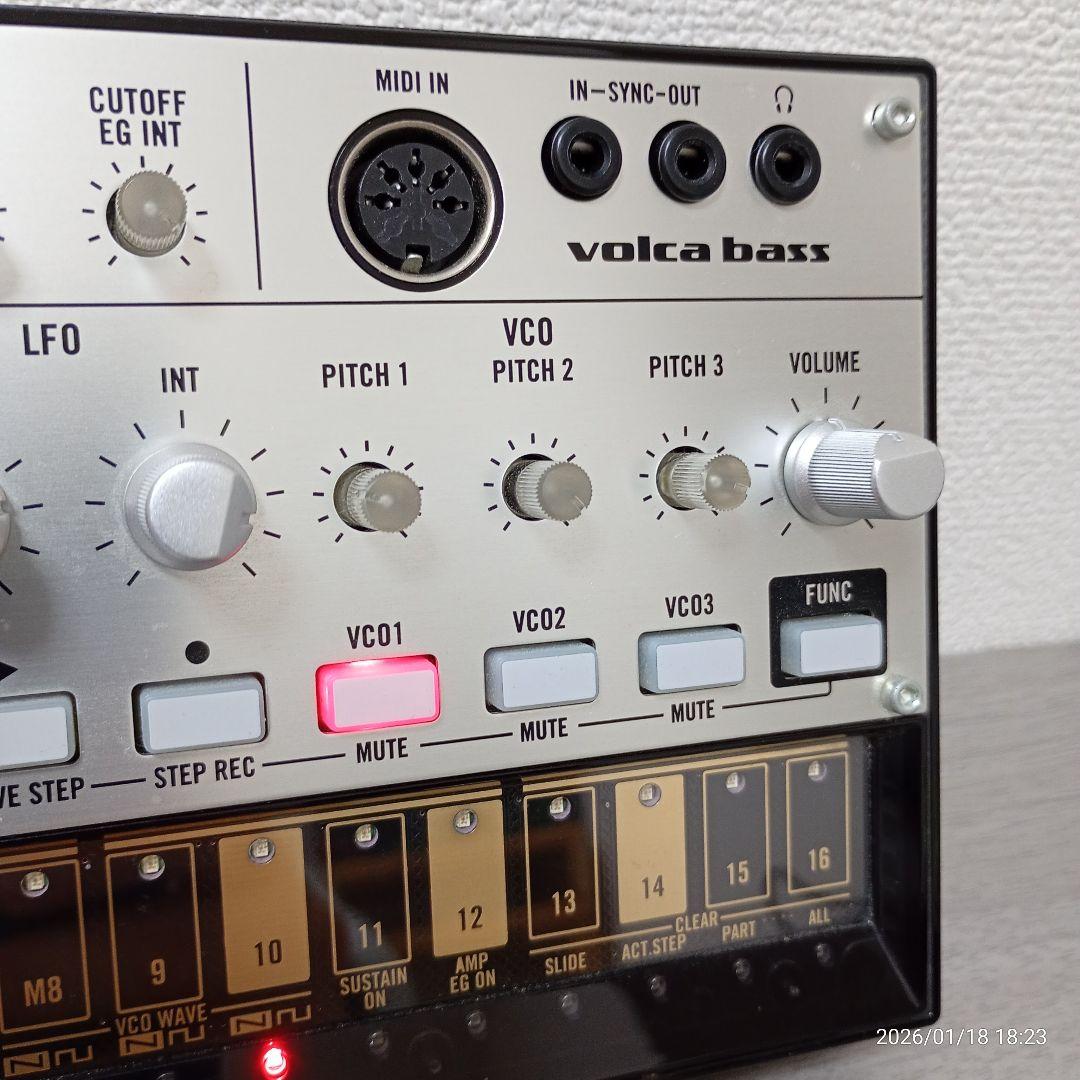KORG volca bass アナログベースシンセサイザー　コルグ