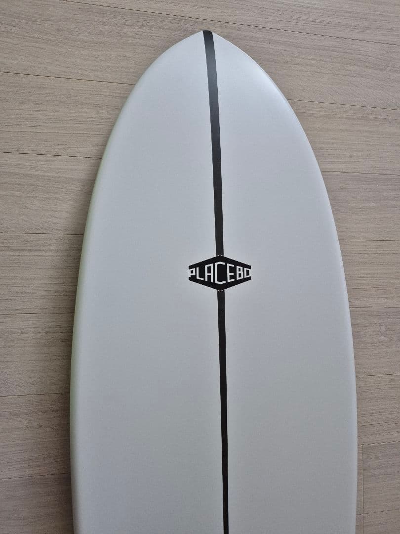 送料無料(条件あり)西濃運輸支店止め　美品　PLACEBO プレセボRNFレトロ