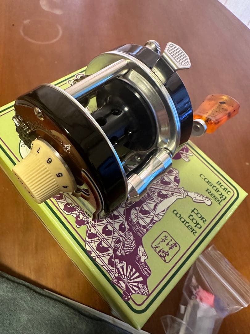 津波ルアーズ　ソニックマスター リール MM-4600SD 6th 新品未使用