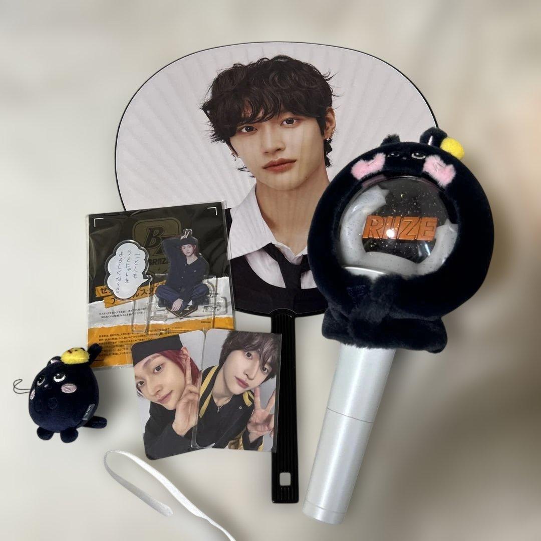 WONBIN RIIZE ペンライト　アクスタ　トレカ　ペンラカバー　キーリング