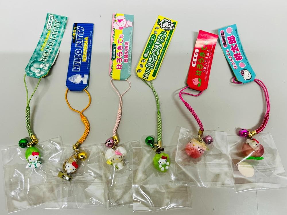 ◆サンリオ HELLO KITTY ご当地 ストラップ 23個セット 08271
